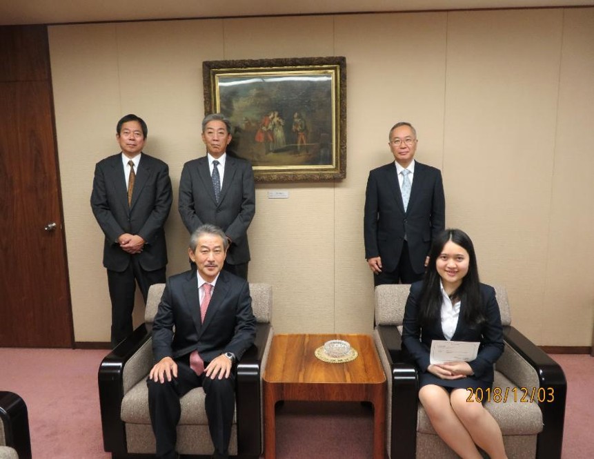 写真：2018年秋採用奨学生証書授与式の様子